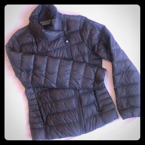 Ladies Athleta Puff jacket